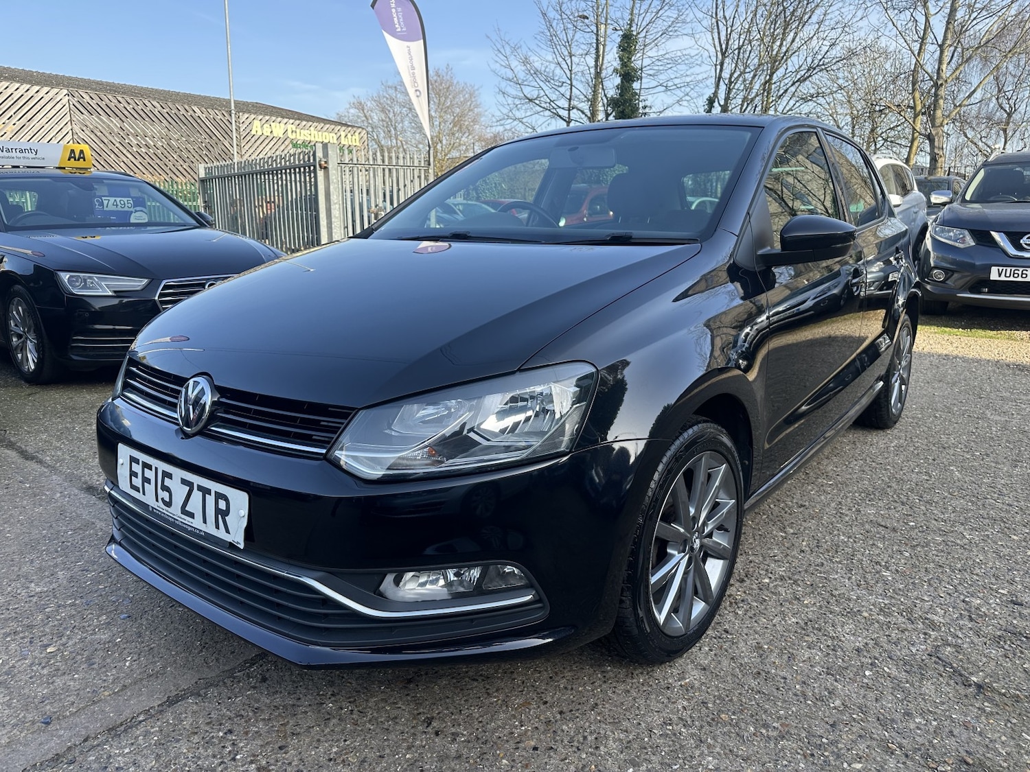 Used Volkswagen Polo 2015 for sale - 77508625: Photo 3