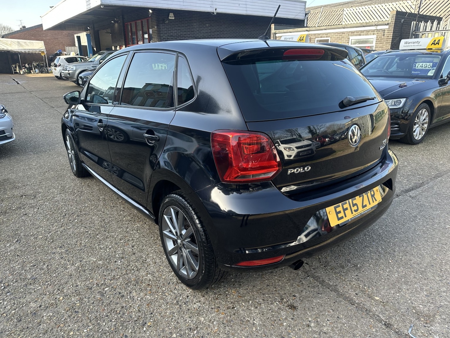 Used Volkswagen Polo 2015 for sale - 77508625: Photo 5