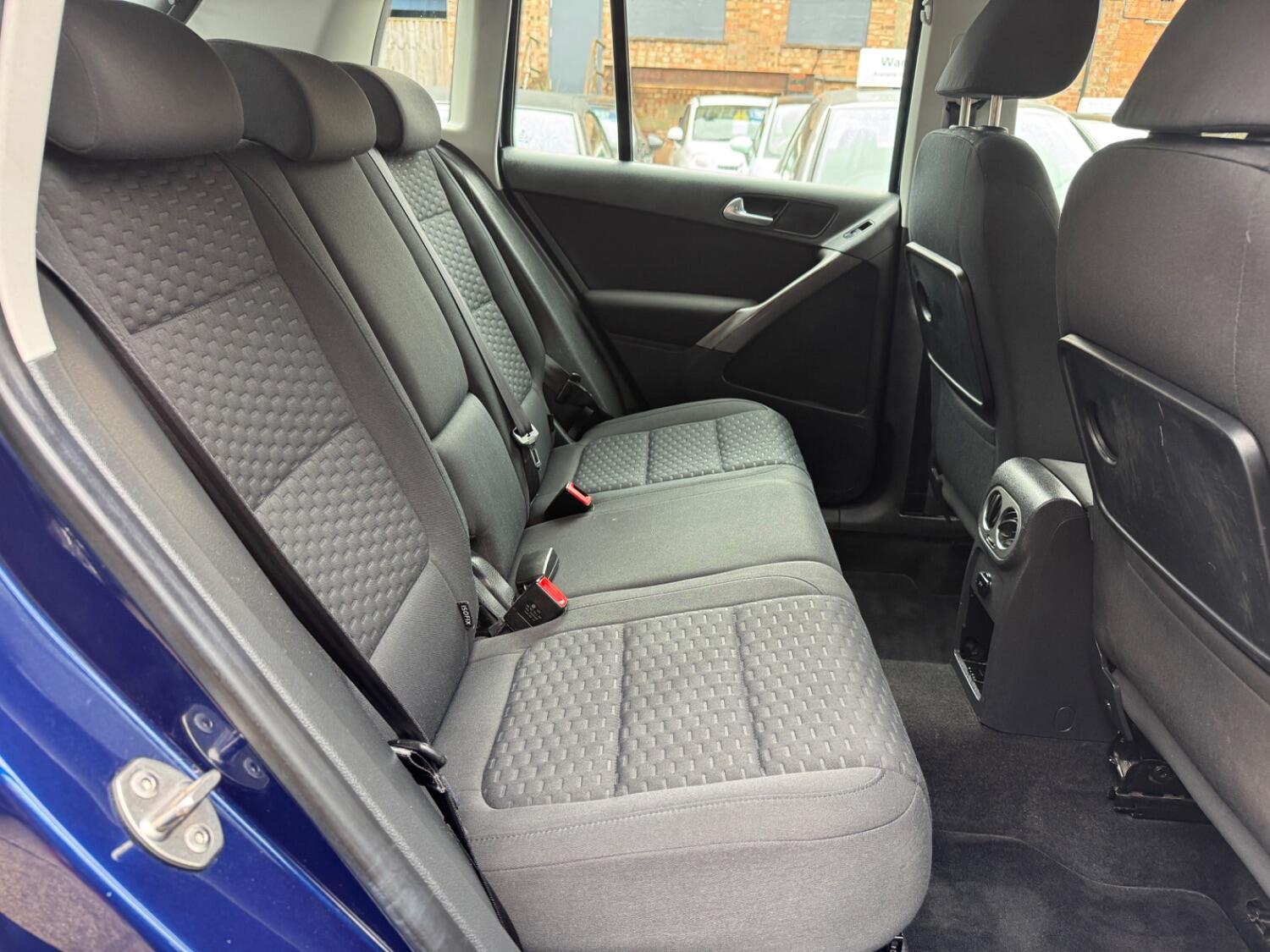 Used Volkswagen Tiguan 2009 for sale - 76237164: Photo 10