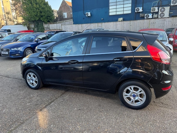 Used Ford Fiesta 2013 for sale - 74308030: Photo 6