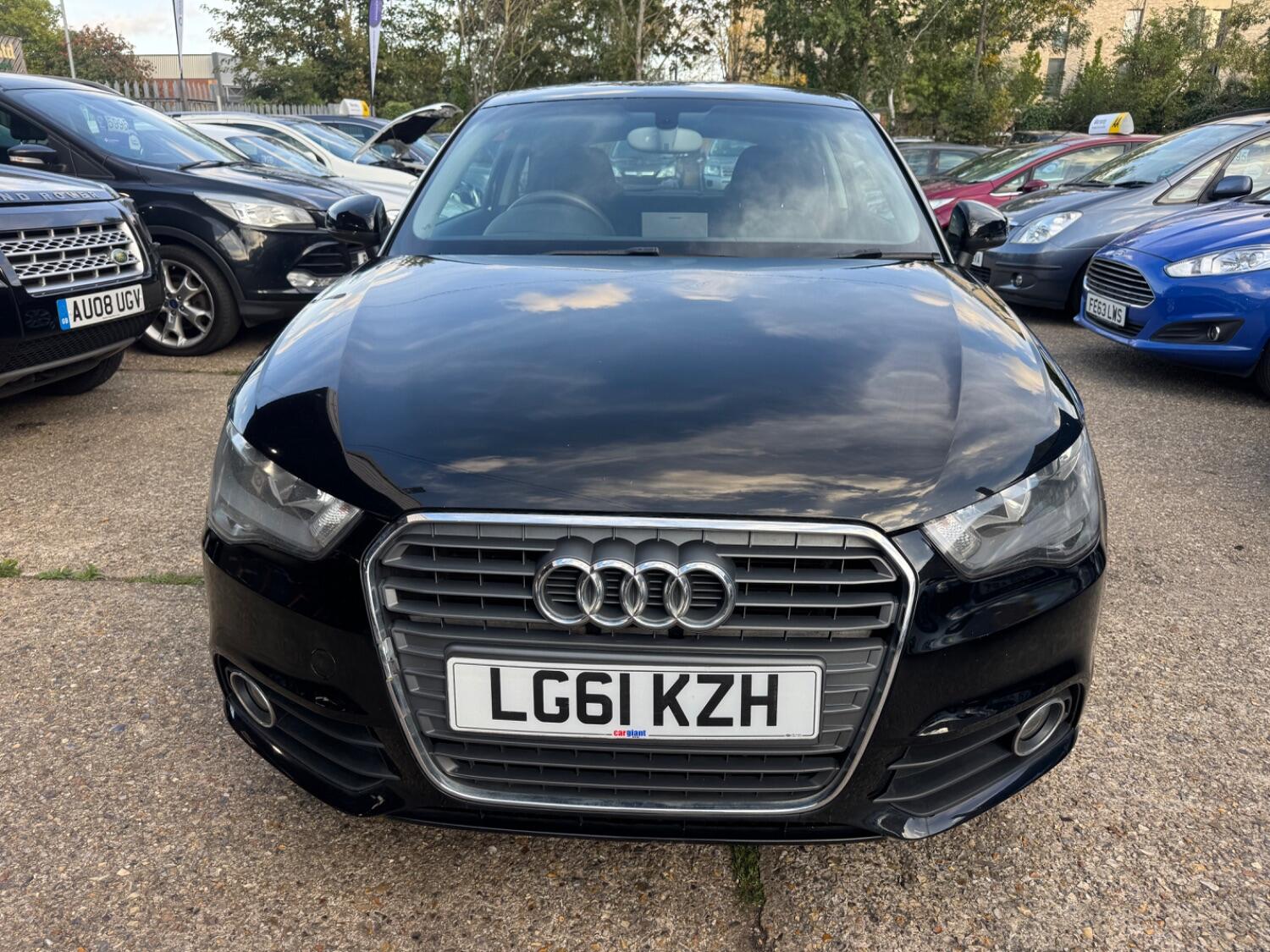 Used Audi A1 2011 for sale - 76041102: Photo 2