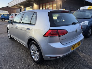 Used Volkswagen Golf 2013 for sale - 79010715: Photo