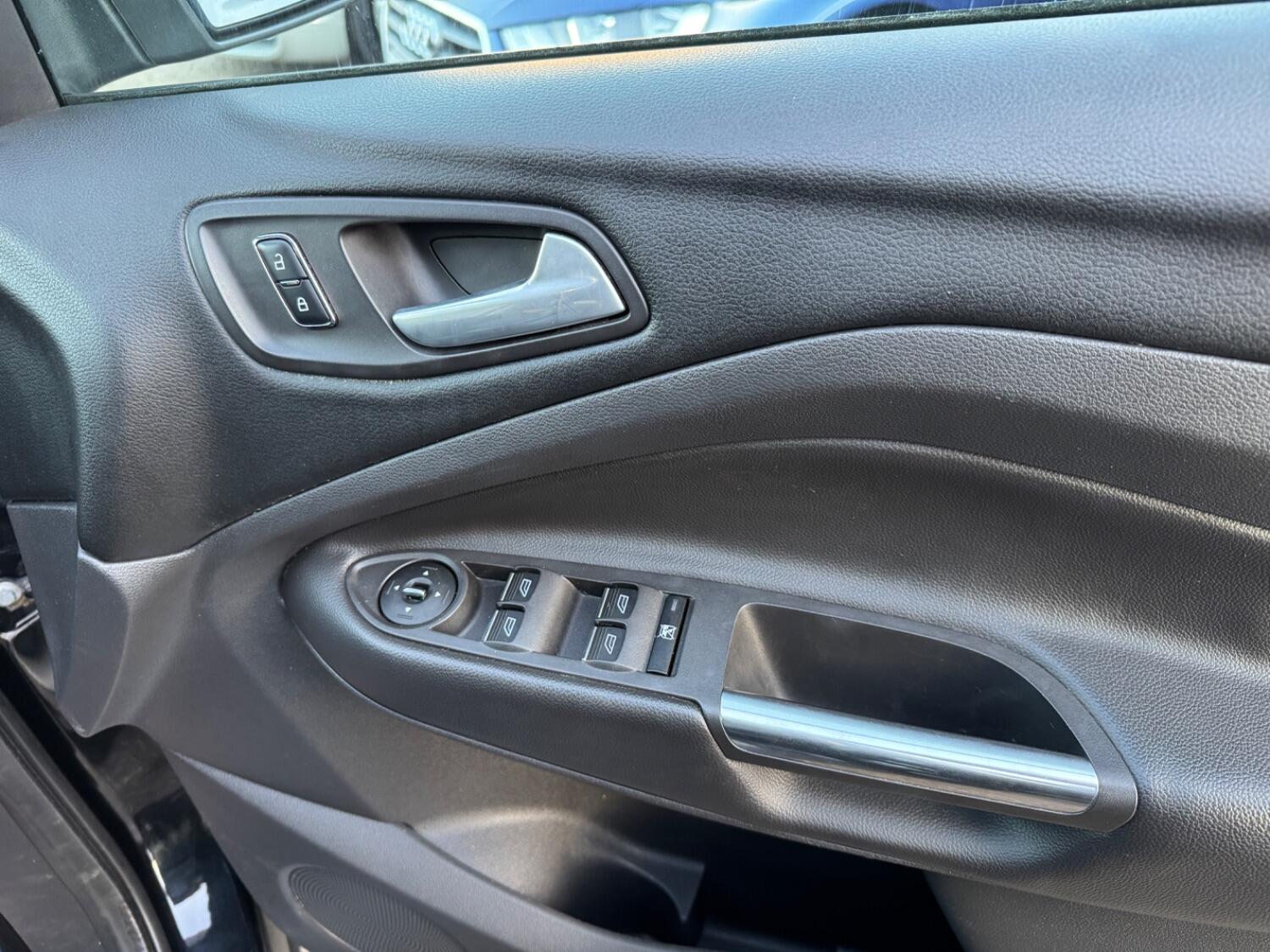 Used Ford Kuga 2014 for sale - 76794309: Photo 15