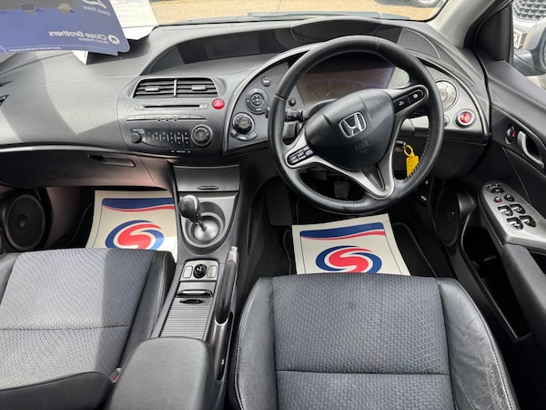 Used Honda Civic 2010 for sale - 75213100: Photo 11