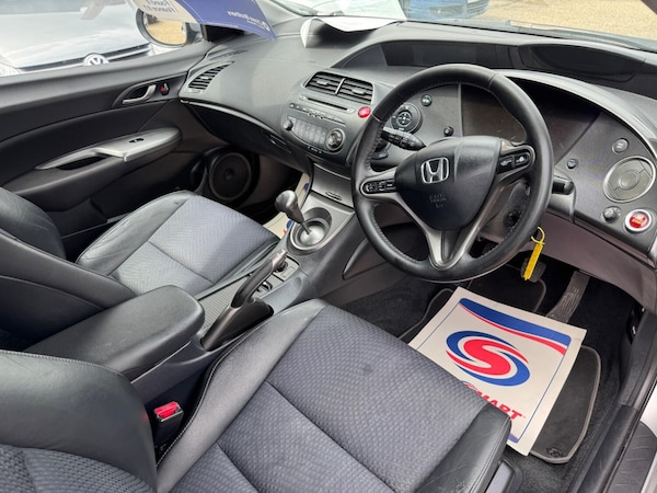 Used Honda Civic 2010 for sale - 75213100: Photo 9