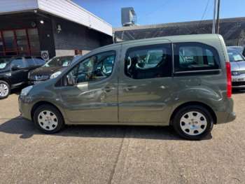 Used Peugeot Partner Tepee 2010 for sale - 74878587: Photo