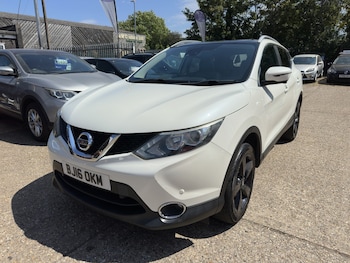 Used Nissan Qashqai 2016 for sale - 79277631: Photo