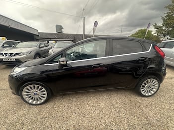 Used Ford Fiesta 2011 for sale - 79672771: Photo