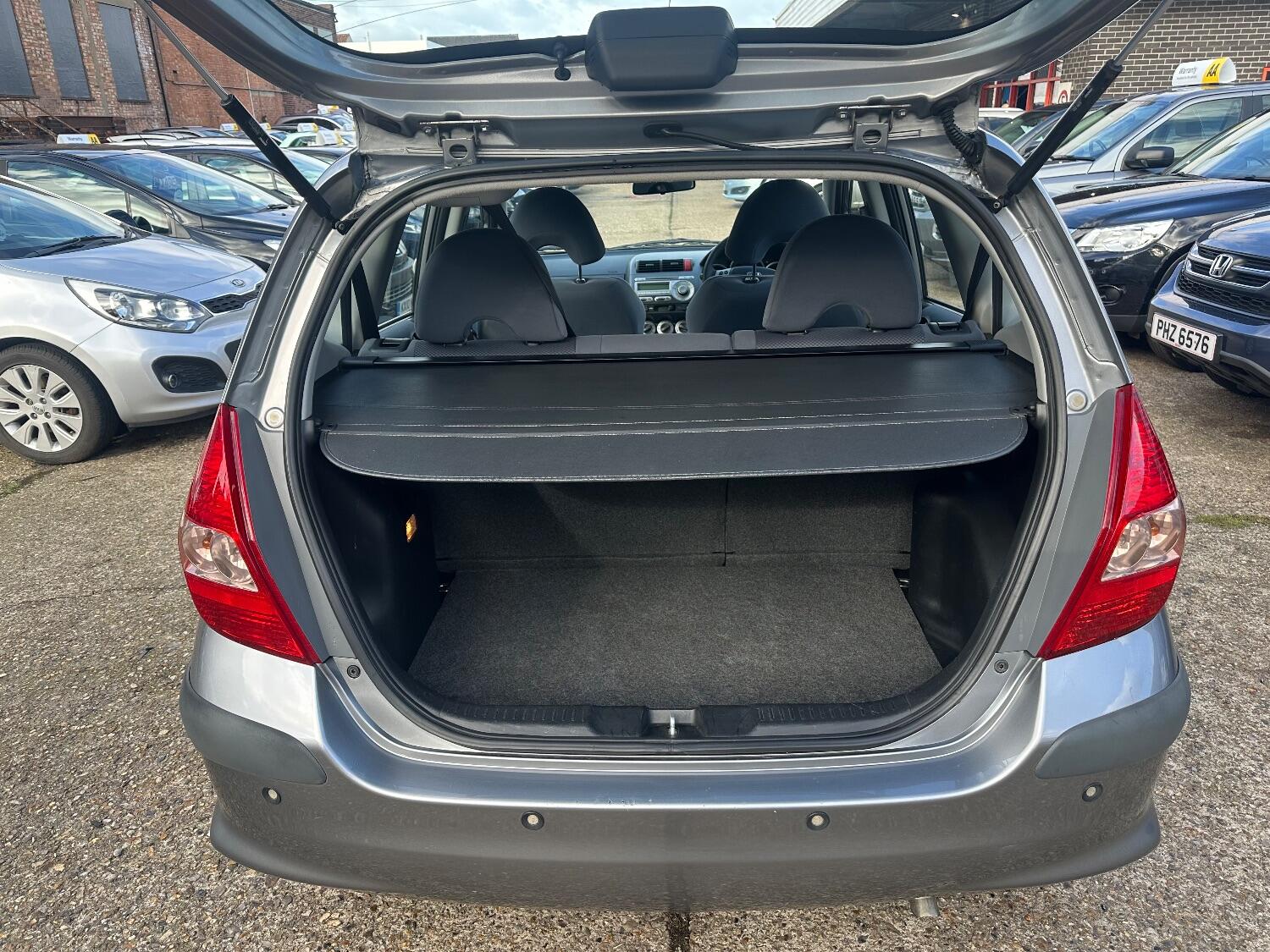 Used Honda Jazz 2005 for sale - 76164493: Photo 14