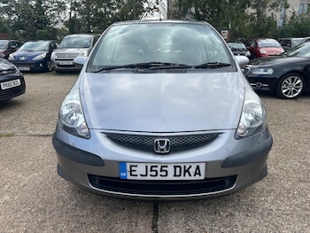 Used Honda Jazz 2005 for sale - 76164493: Photo 2