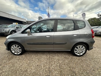 Used Honda Jazz 2005 for sale - 76164493: Photo 4