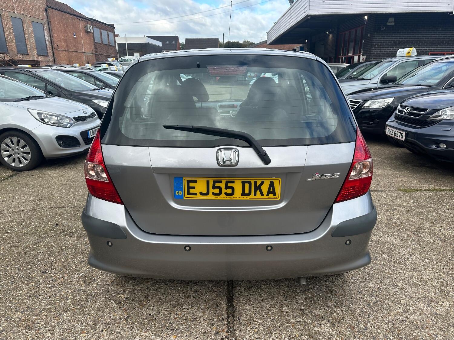 Used Honda Jazz 2005 for sale - 76164493: Photo 6