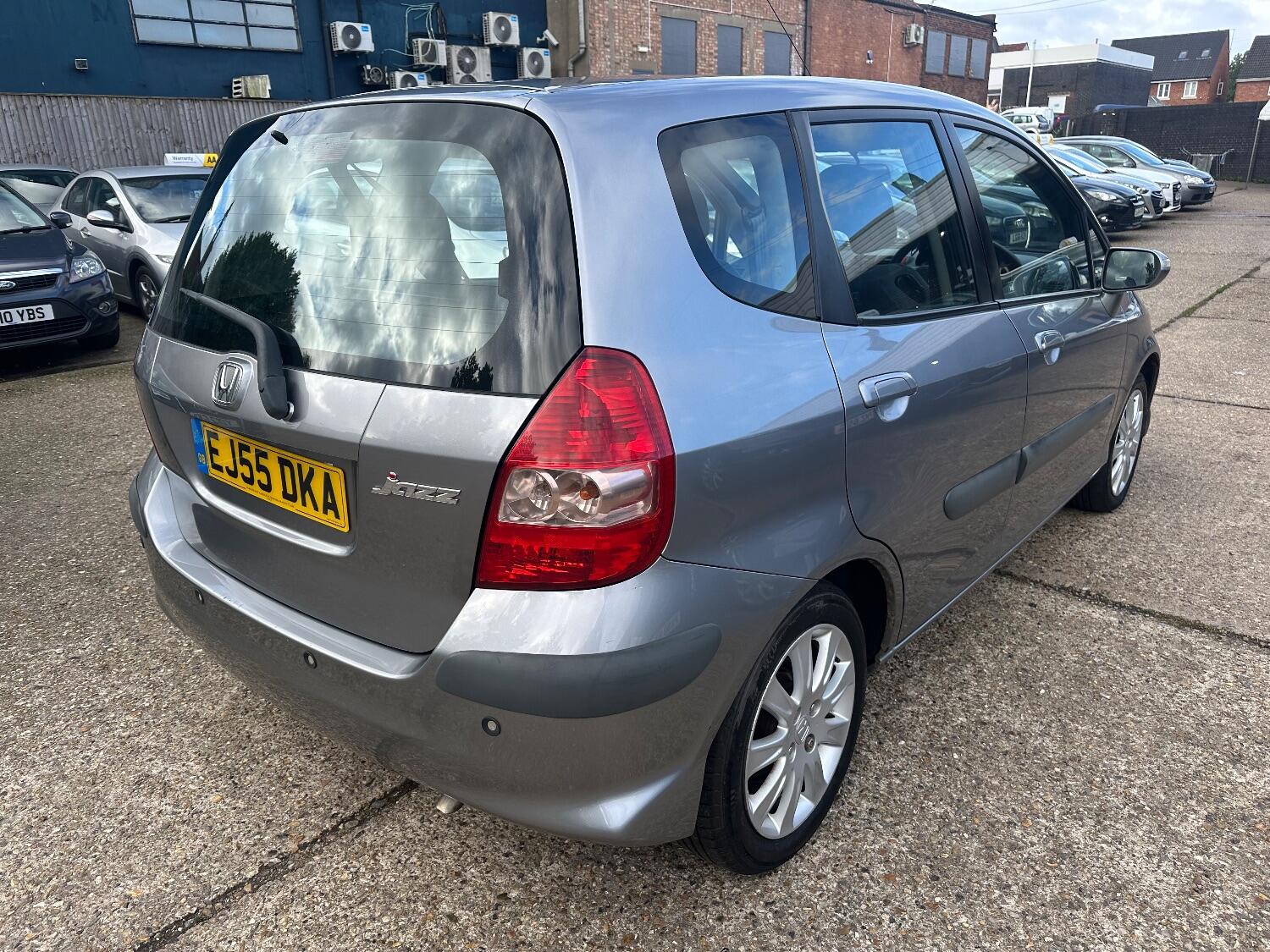 Used Honda Jazz 2005 for sale - 76164493: Photo 7