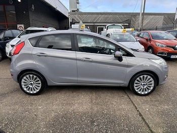 Used Ford Fiesta 2011 for sale - 77595444: Photo