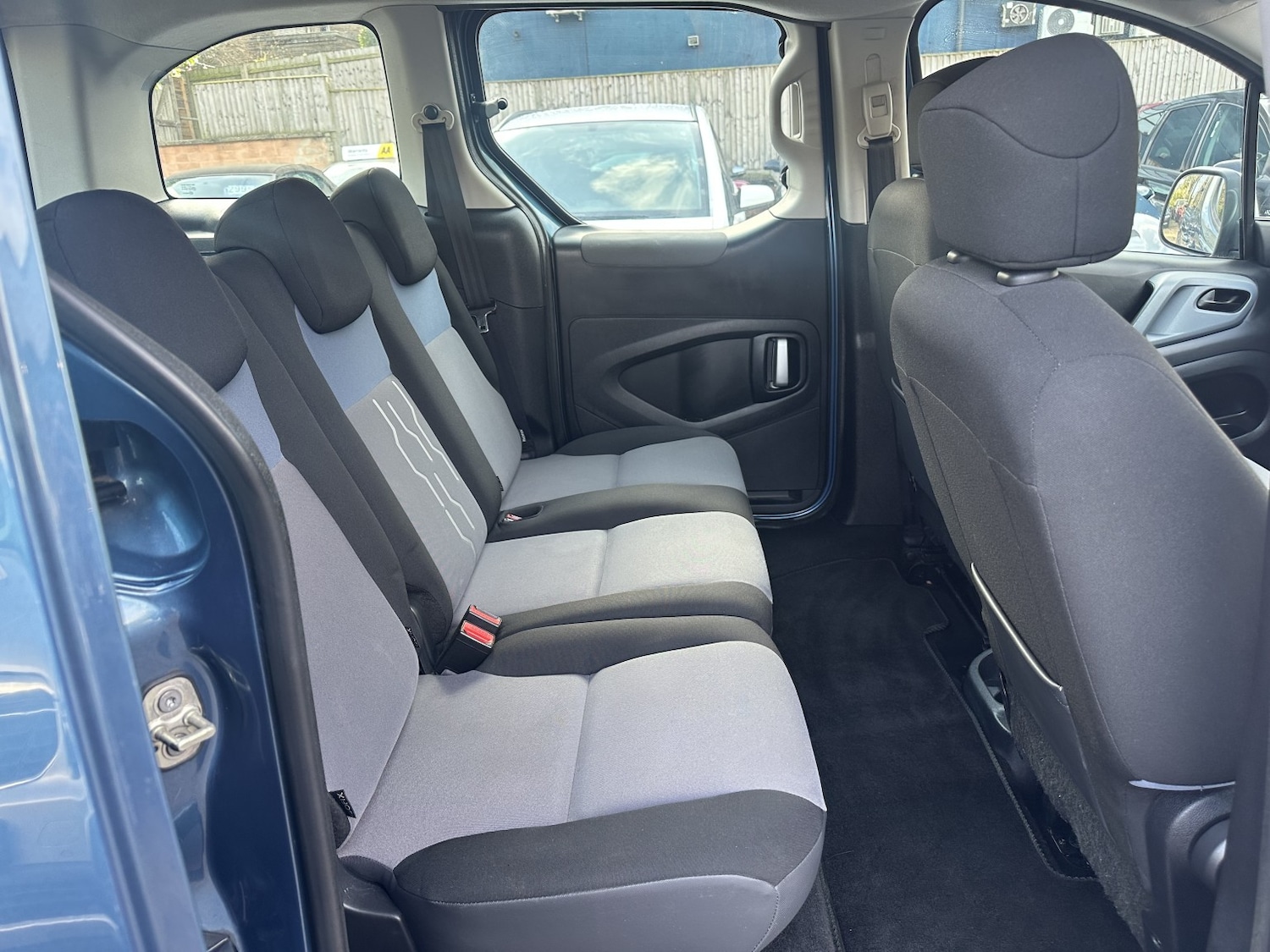 Used Peugeot Partner Tepee 2012 for sale - 76407579: Photo 13