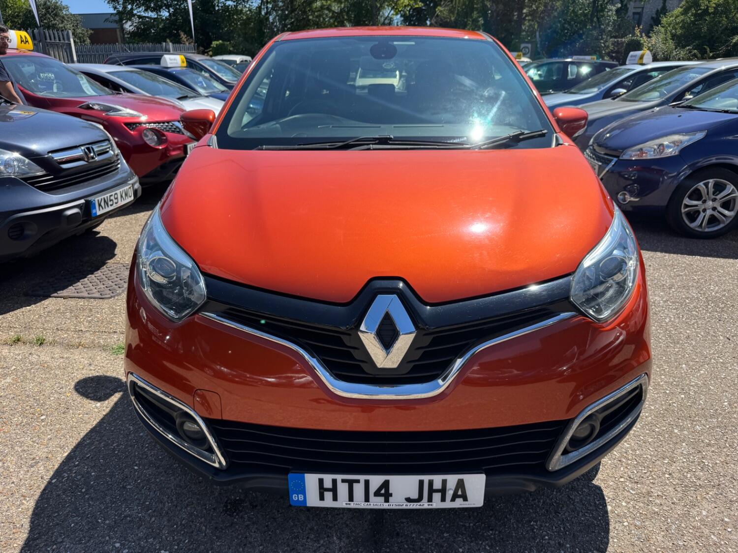 Used Renault Captur 2014 for sale - 76794631: Photo 2