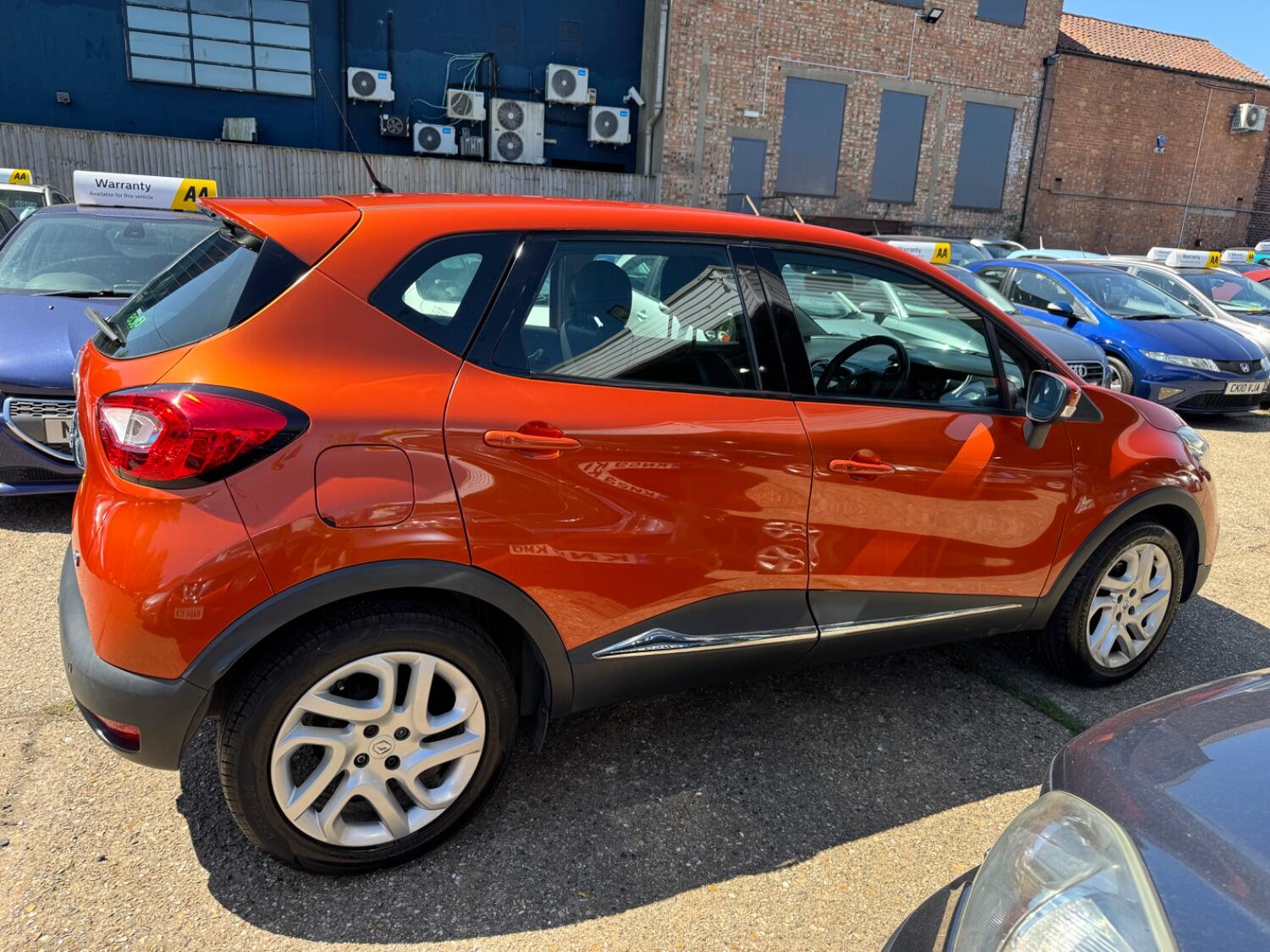 Used Renault Captur 2014 for sale - 76794631: Photo 9