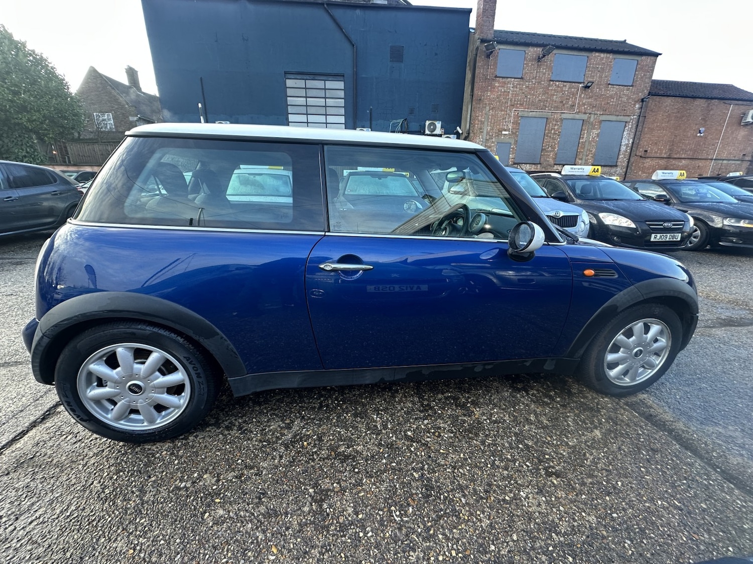 Used MINI Hatch 2004 for sale - 77027966: Photo 8