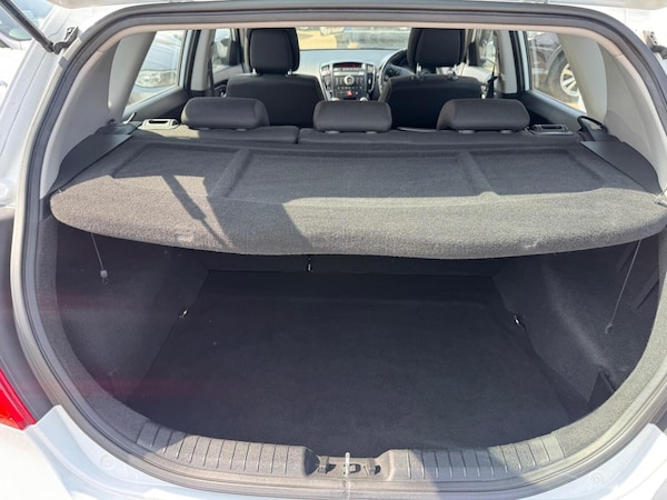 Used Kia Ceed 2010 for sale - 75244925: Photo 12