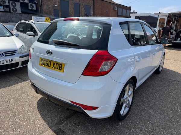 Used Kia Ceed 2010 for sale - 75244925: Photo 3