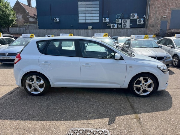 Used Kia Ceed 2010 for sale - 75244925: Photo 6