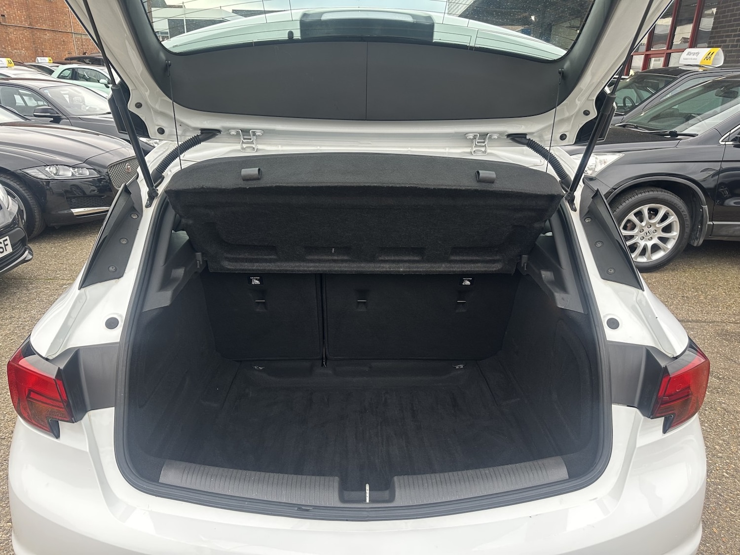 Used Vauxhall Astra 2016 for sale - 77721164: Photo 14