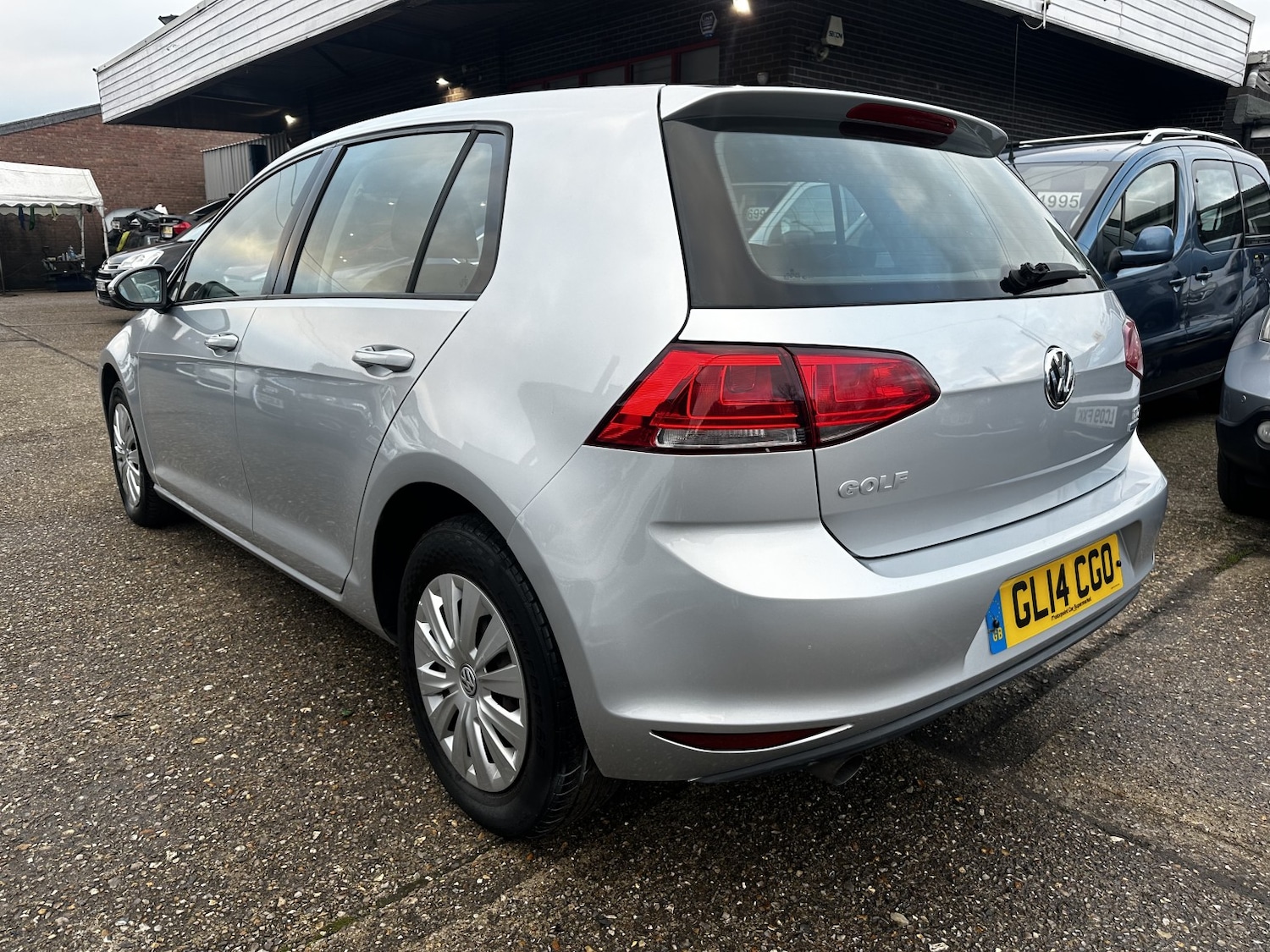 Used Volkswagen Golf 2014 for sale - 76848678: Photo 5