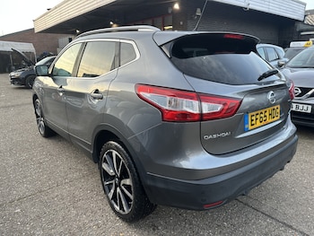 Used Nissan Qashqai 2015 for sale - 77694326: Photo