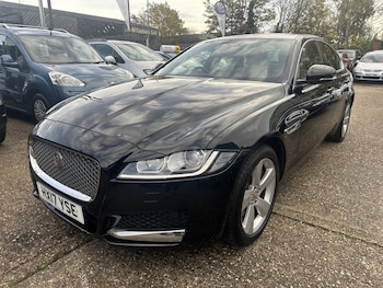 Used Jaguar XF 2017 for sale - 76445995: Photo