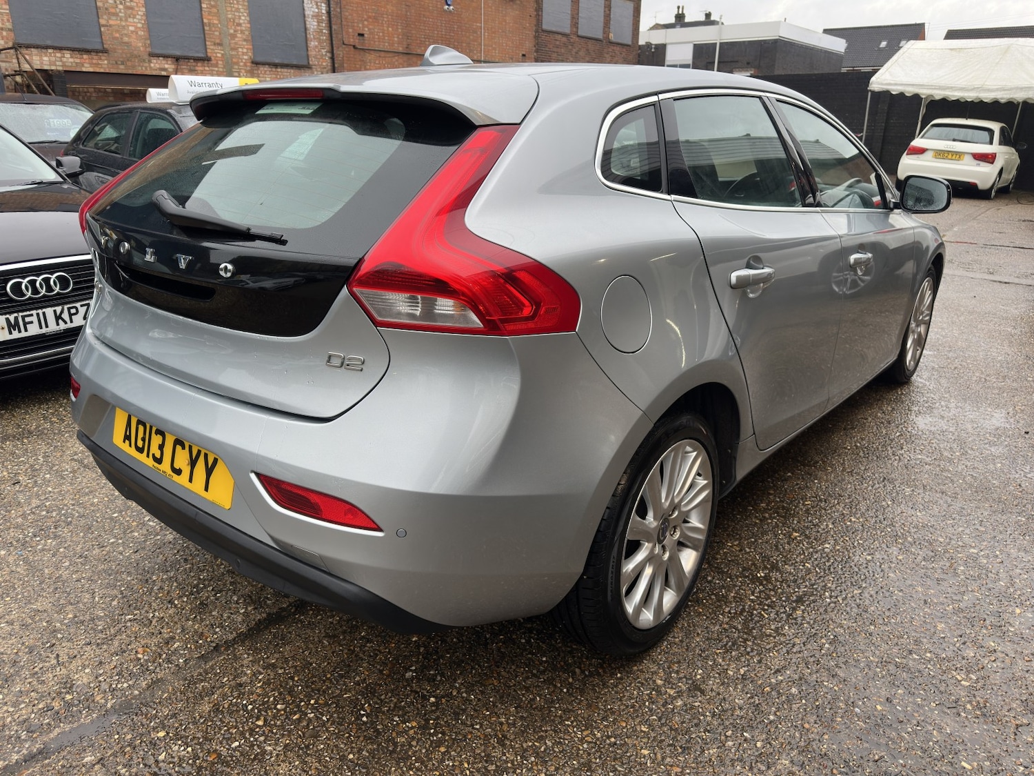 Used Volvo V40 2013 for sale - 77465159: Photo 7