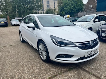 Vauxhall - Astra