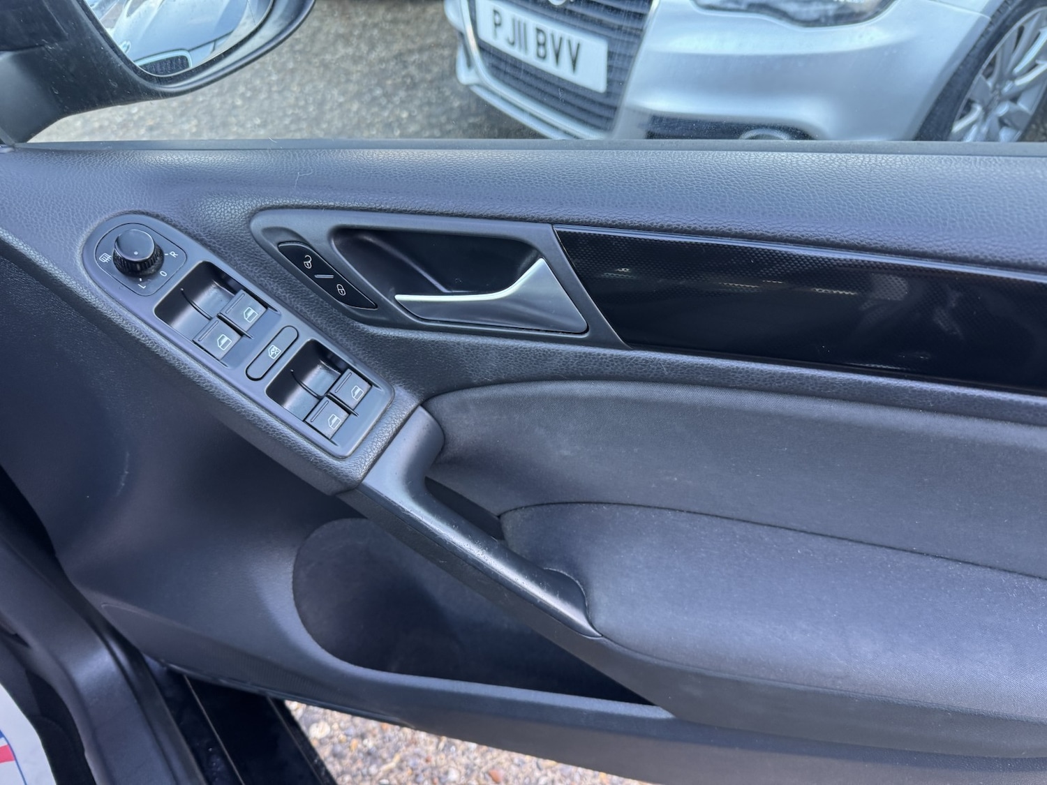 Used Volkswagen Golf 2011 for sale - 77241867: Photo 12