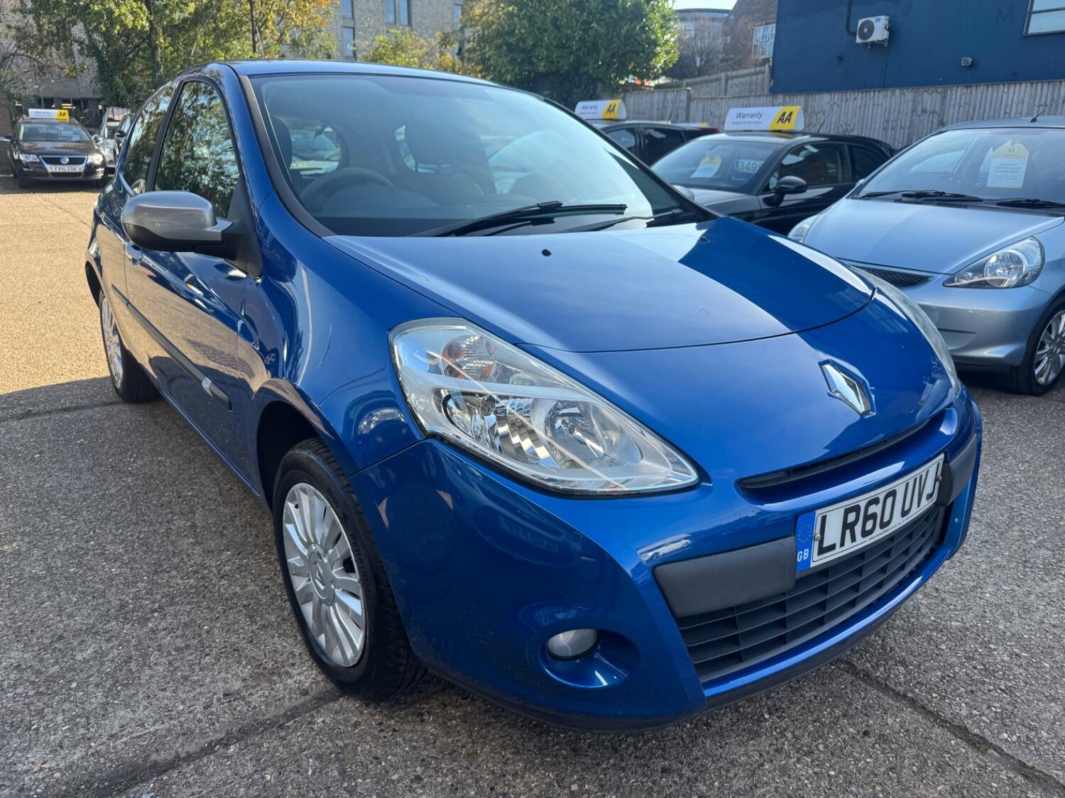 Used Renault Clio 2010 for sale - 76225274: Photo 1