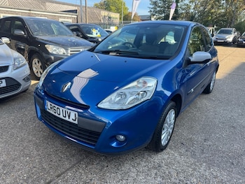 Used Renault Clio 2010 for sale - 76225274: Photo