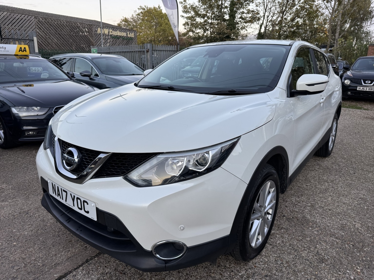 Used Nissan Qashqai 2017 for sale - 76407522: Photo 3