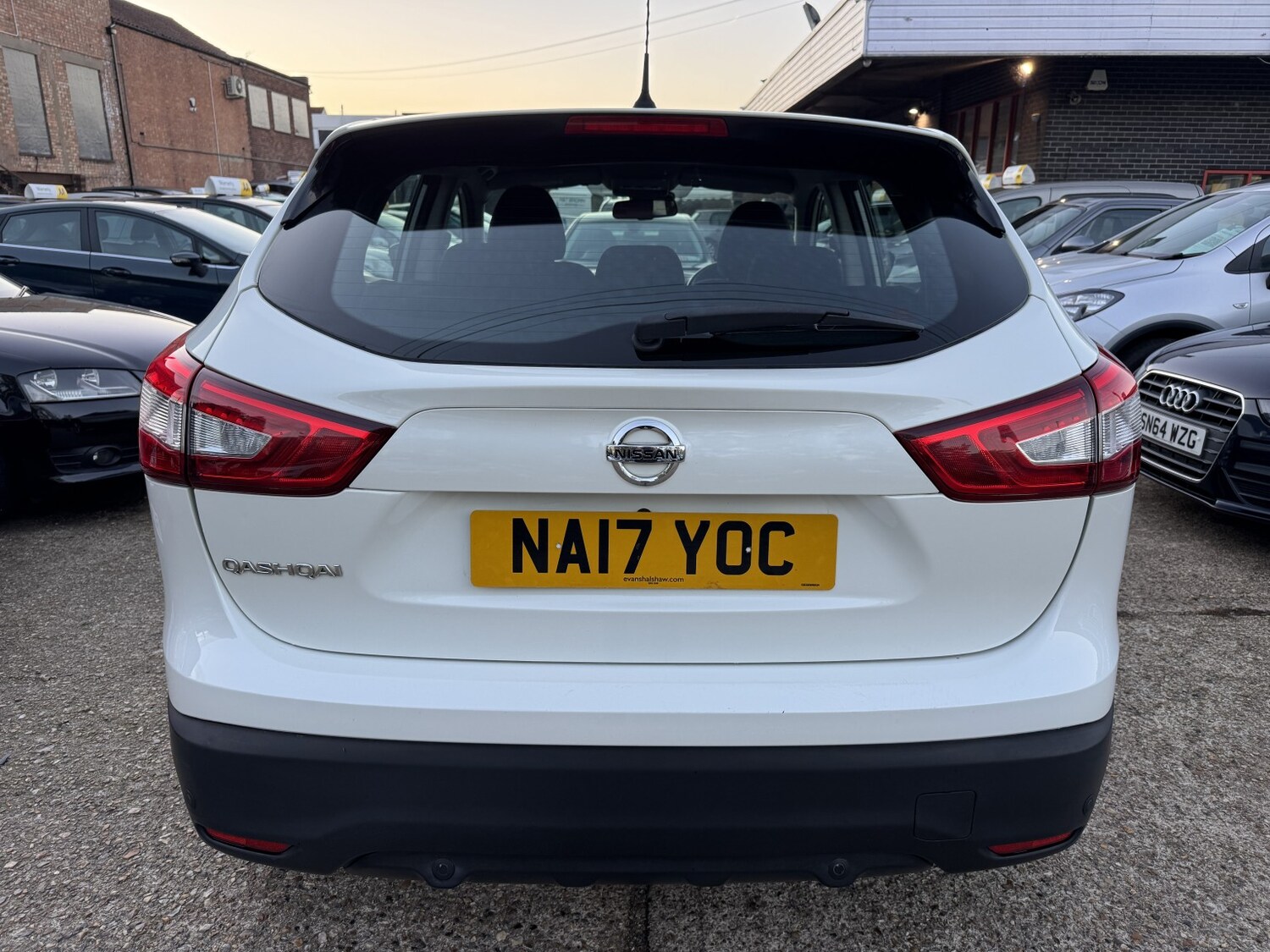 Used Nissan Qashqai 2017 for sale - 76407522: Photo 4