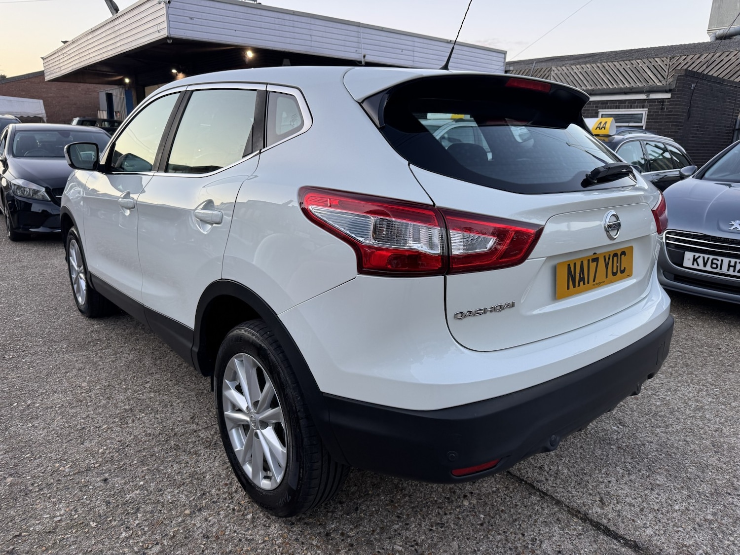 Used Nissan Qashqai 2017 for sale - 76407522: Photo 6