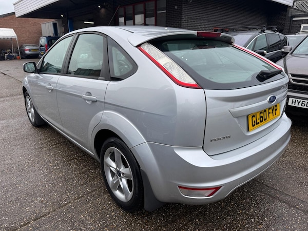 Used Ford Focus 2010 for sale - 74093610: Photo 4