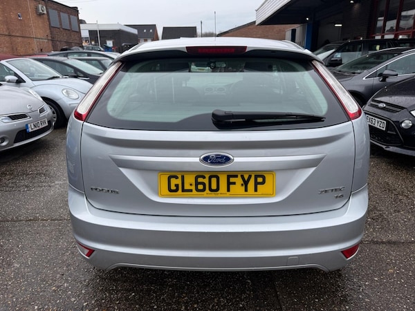 Used Ford Focus 2010 for sale - 74093610: Photo 7