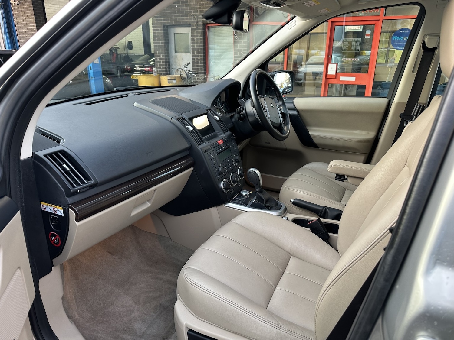 Used Land Rover Freelander 2011 for sale - 77668587: Photo 12