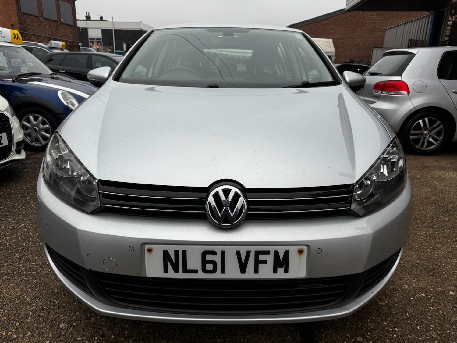 Used Volkswagen Golf 2011 for sale - 77385275: Photo 2