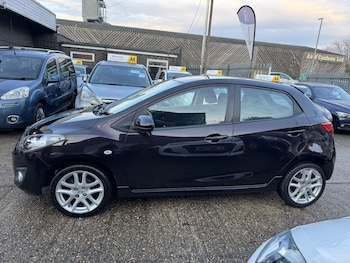 Used Mazda Mazda2 2010 for sale - 76848650: Photo