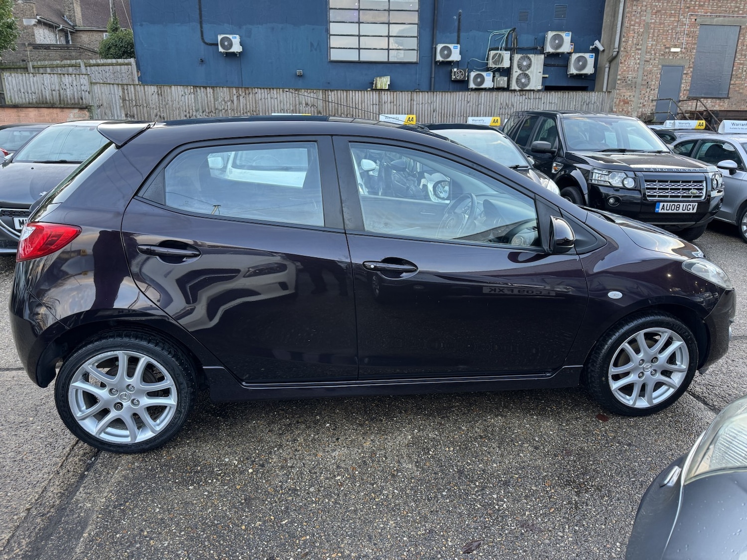 Used Mazda Mazda2 2010 for sale - 76848650: Photo 7