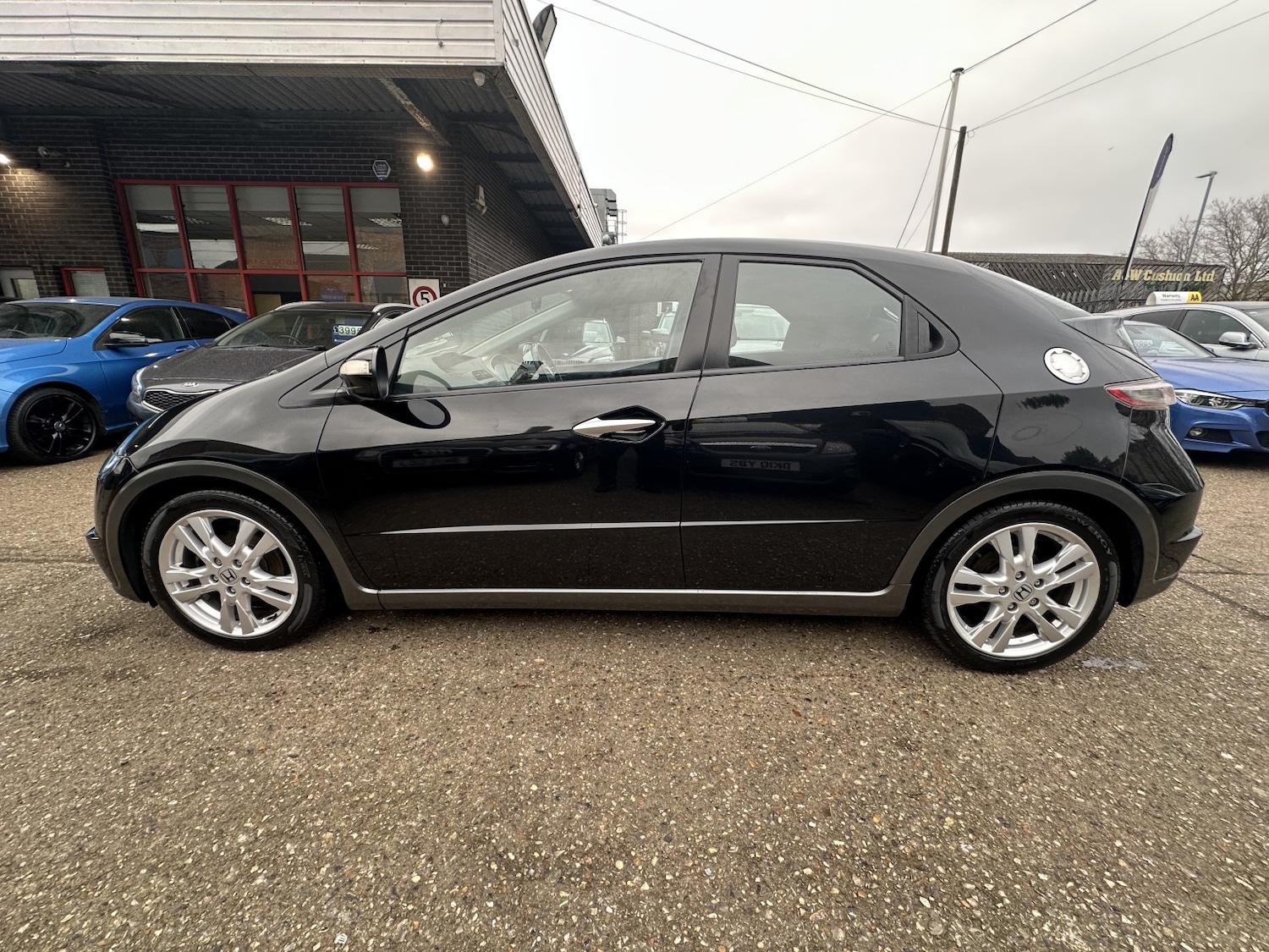 Used Honda Civic 2010 for sale - 77798568: Photo 4