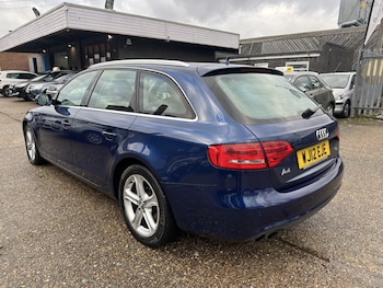 Used Audi A4 Avant 2012 for sale - 76896940: Photo