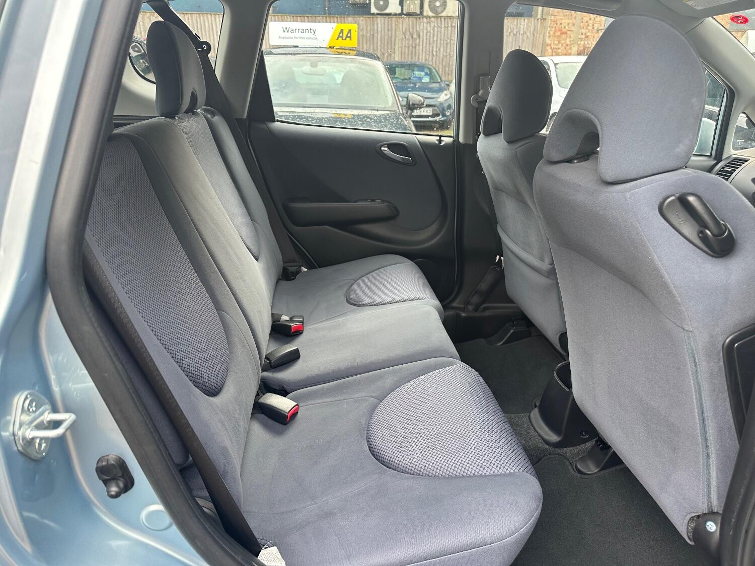 Used Honda Jazz 2006 for sale - 76164510: Photo 11