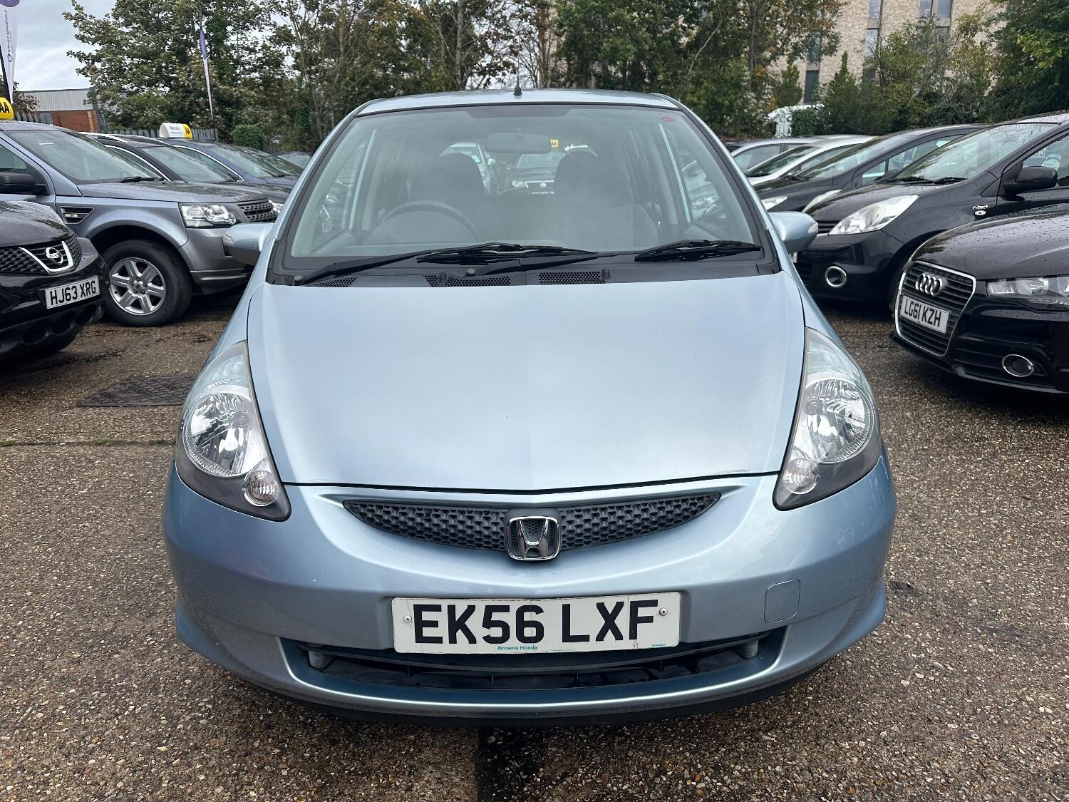 Used Honda Jazz 2006 for sale - 76164510: Photo 2