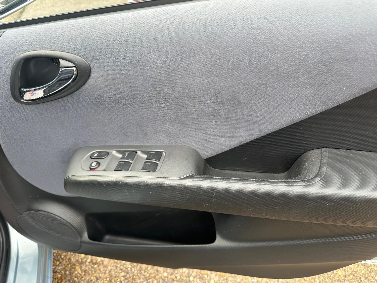 Used Honda Jazz 2006 for sale - 76164510: Photo 7