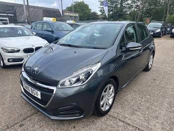 Used Peugeot 208 2016 for sale - 75718399: Photo