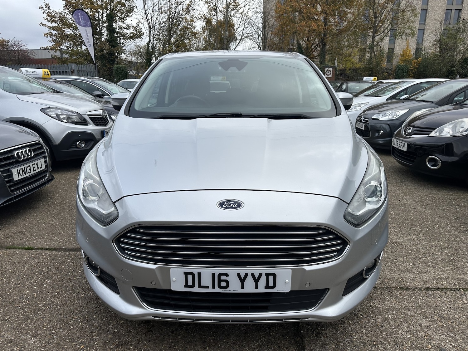 Used Ford S-Max 2016 for sale - 77465033: Photo 2